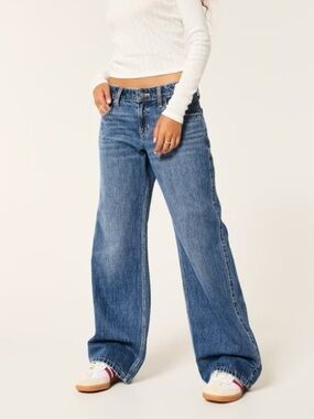Hollister Wide Leg Denim Jeans in Medium Blue